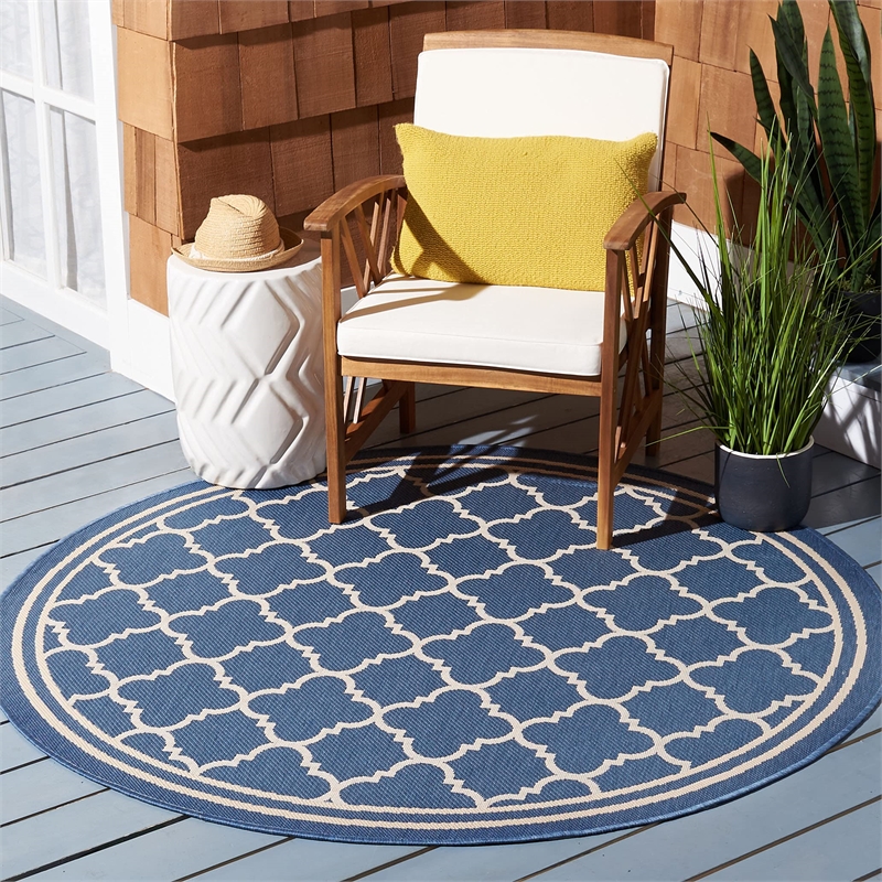 Pemberly Row Polypropylene Blue Indoor Outdoor Rug - Round 7'10