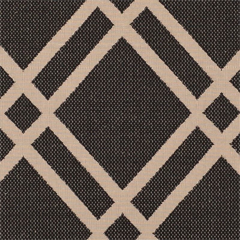 Pemberly Row Polypropylene Black Indoor Outdoor Rug - Round 7'10