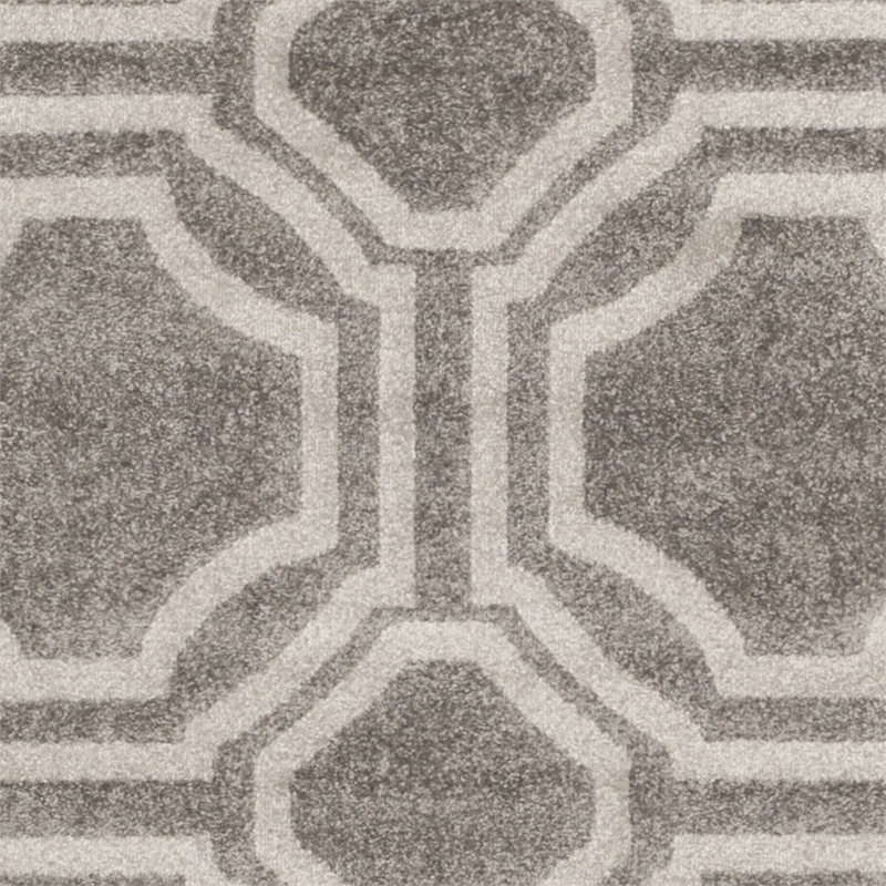 Pemberly Row Polypropylene Grey Indoor Outdoor Rug - 8' x 10'