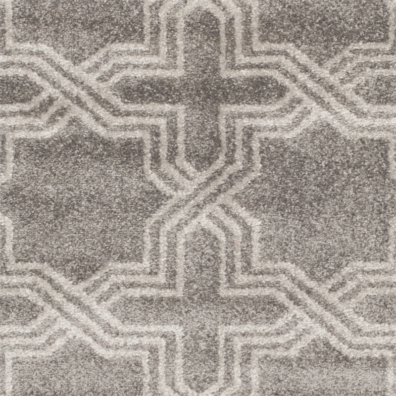 Pemberly Row Polypropylene Grey Indoor Outdoor Rug - 4' x 6'