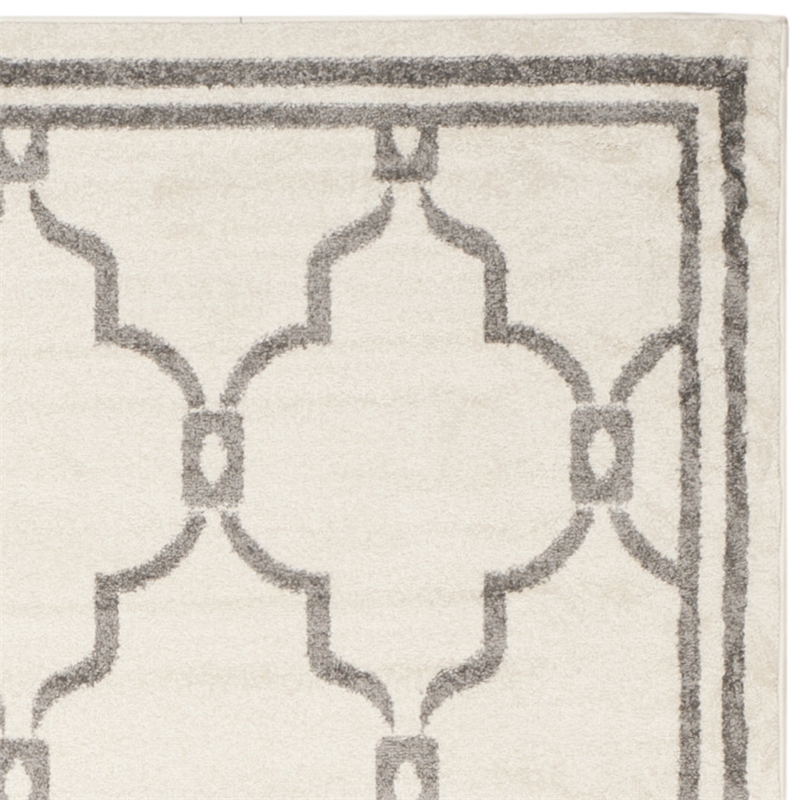 Pemberly Row Polypropylene Ivory Indoor Outdoor Rug - 8' x 10'