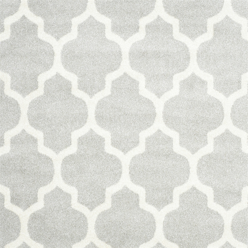 Pemberly Row Polypropylene Light Grey Indoor Outdoor Rug - 6' x 9'