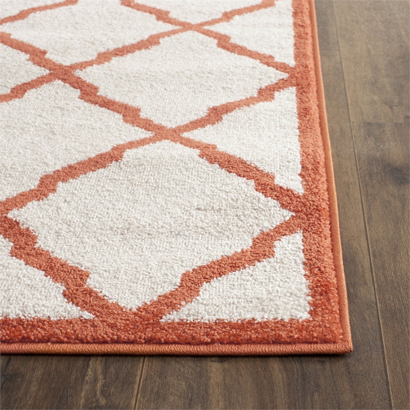Pemberly Row Polypropylene Beige Indoor Outdoor Rug - 2'3