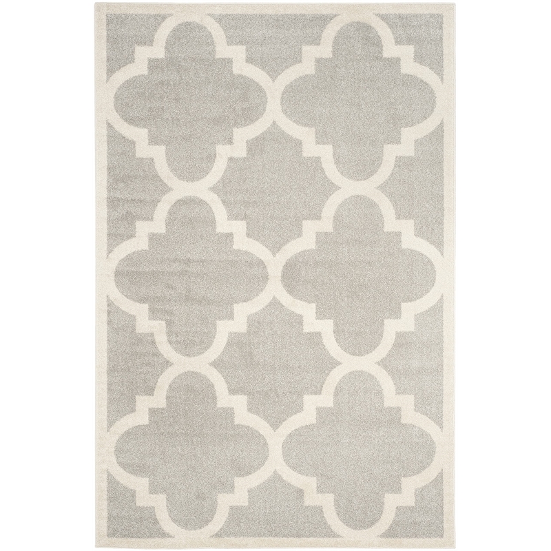 Pemberly Row Polypropylene Light Grey Indoor Outdoor Rug - 6' x 9'