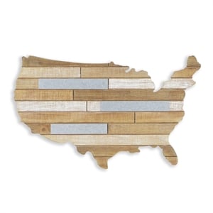 Pemberly Row 23.5&quot Wood and Metal USA Map Wall Art for Home Decor