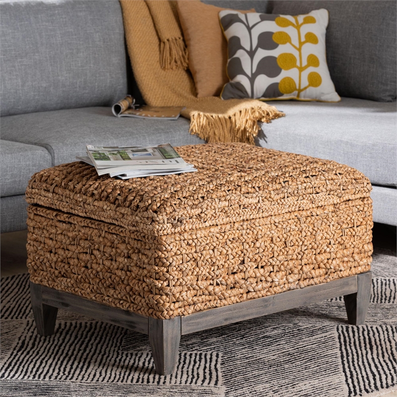 Pemberly Row Seagrass Basketweave Storage Ottoman with Lift-Top and Legs