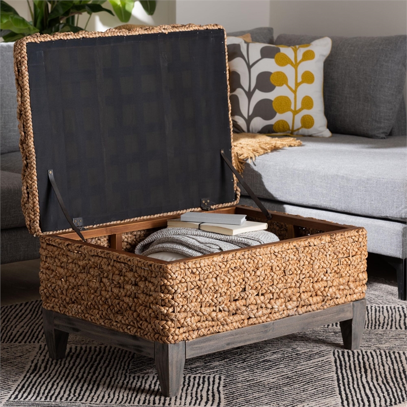 Pemberly Row Seagrass Basketweave Storage Ottoman with Lift-Top and Legs