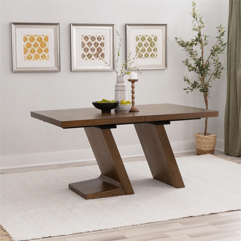 Pemberly Row Dining Set with Extendable Table and 4 Chairs