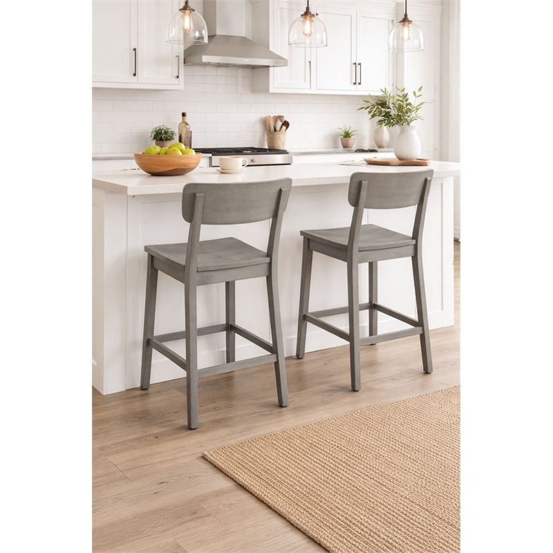 Pemberly Row Rubberwood Farmhouse Counter Stool with Curved Back in Fallen Rock