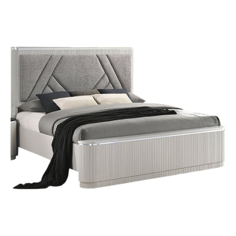 Pemberly Row King Bed with Geometric Upholstered Headboard in Light Gray