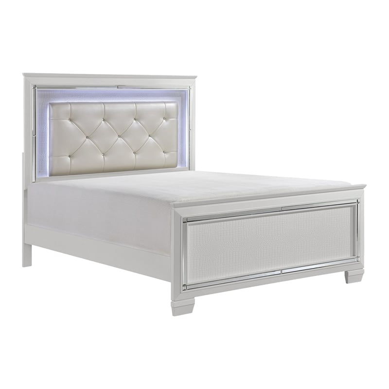 Pemberly Row 4Pc Queen Size Bedroom Set w/ Button Tufting & Mirror Trim in White
