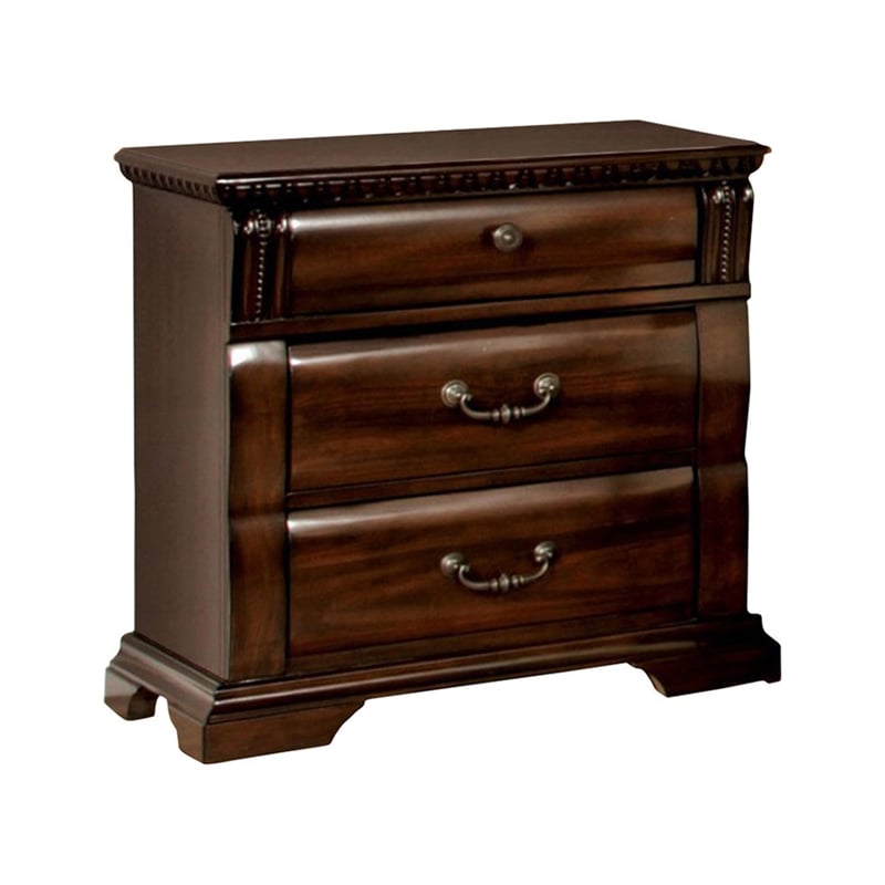 Pemberly Row 4 Pc Queen Poster Bedroom Set with Carved Accents in Cherry Brown