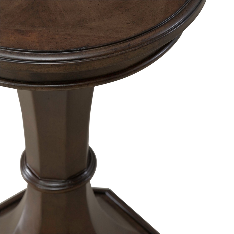Pemberly Row Round Chairside Table with Fancy Face Veneer Top in Cherry