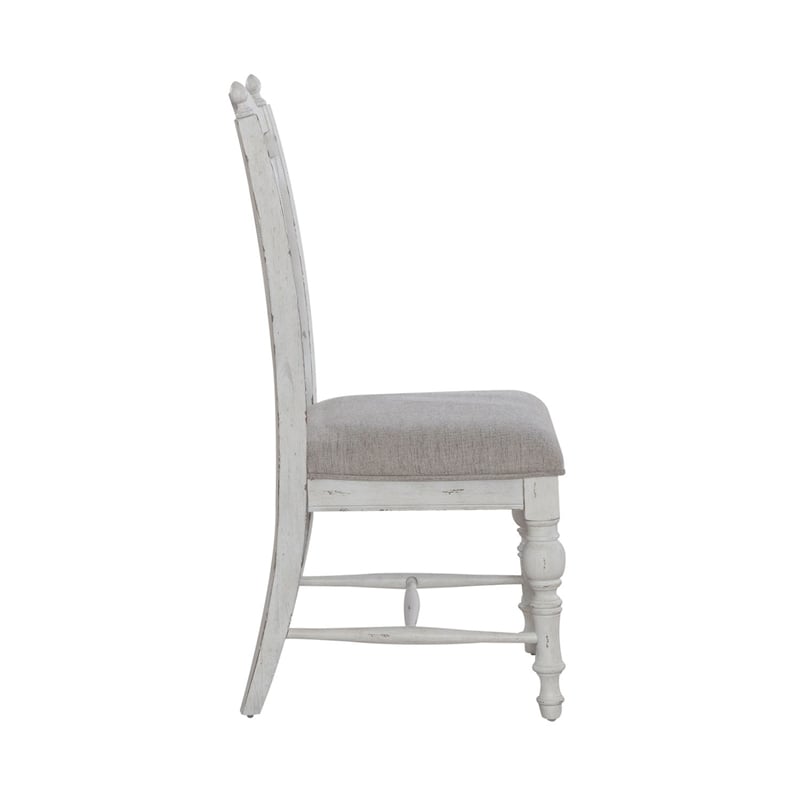 Pemberly Row 5 Piece Pedestal Table Dining Room Set in White