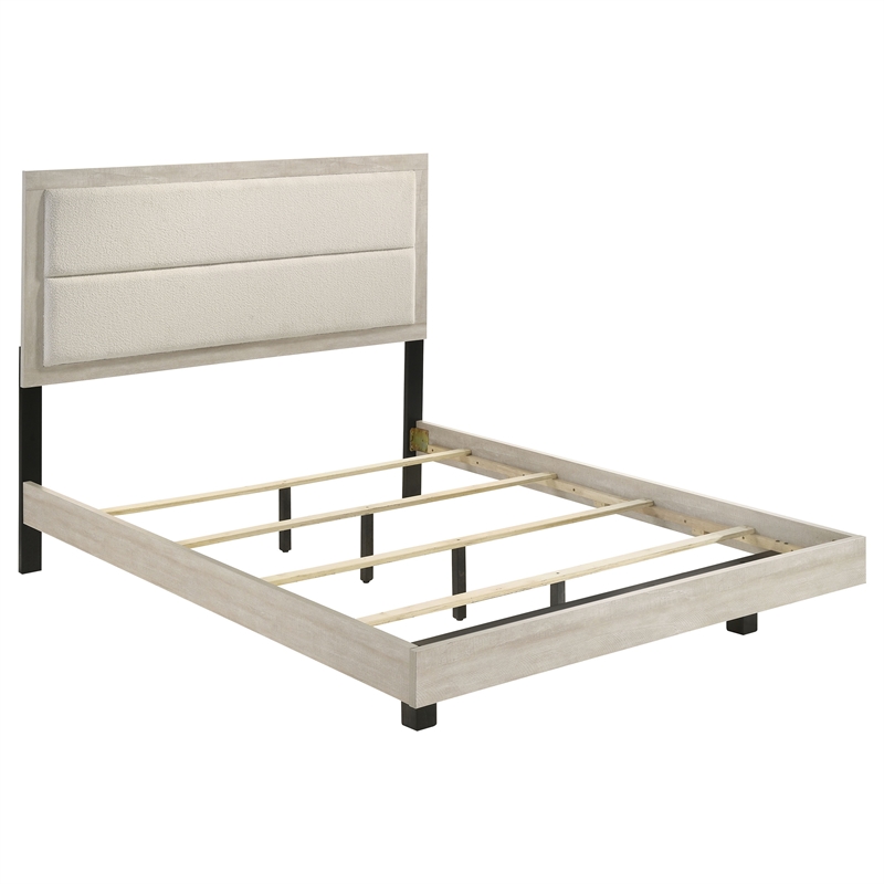 Pemberly Row 5 Piece Queen Bedroom Set with Chest in Rustic Cream