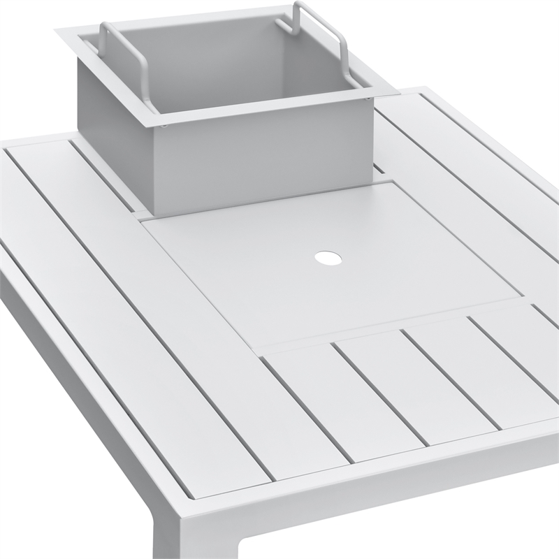 Pemberly Row Aluminum Outdoor 7-Piece Sectional Set with Table in Buff