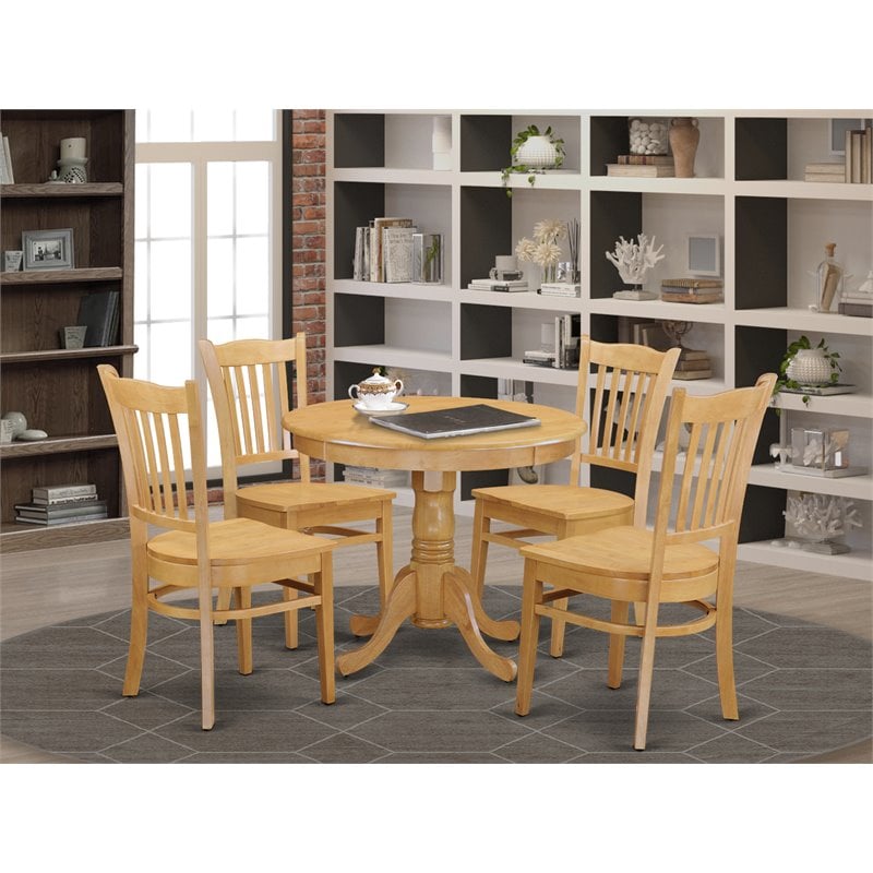 Pemberly Row 5-Piece Dining Set with Round Pedestal Table in Oak Finish