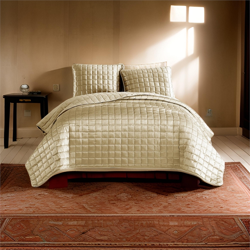 Pemberly Row 3-Piece King Coverlet Set with Square Pattern in Gold