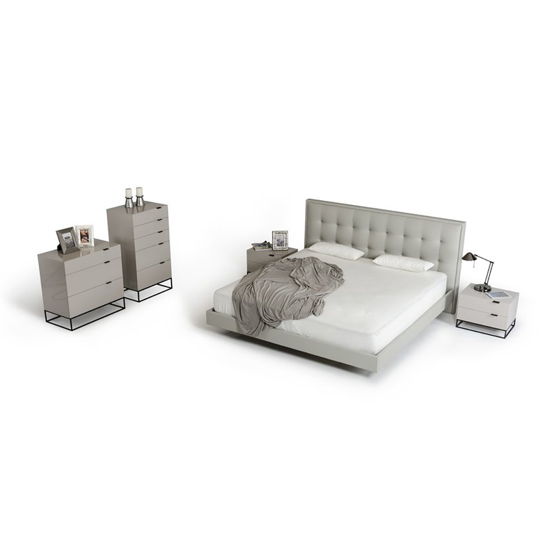 Pemberly Row Wood and Metal 3-Drawer Bedroom Dresser in Gray/Black