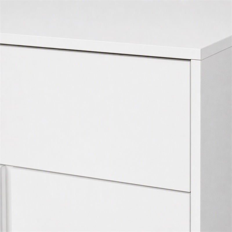 Pemberly Row Nicla 5-Drawer Modern Soft-Closing Chest in White MDF Wood
