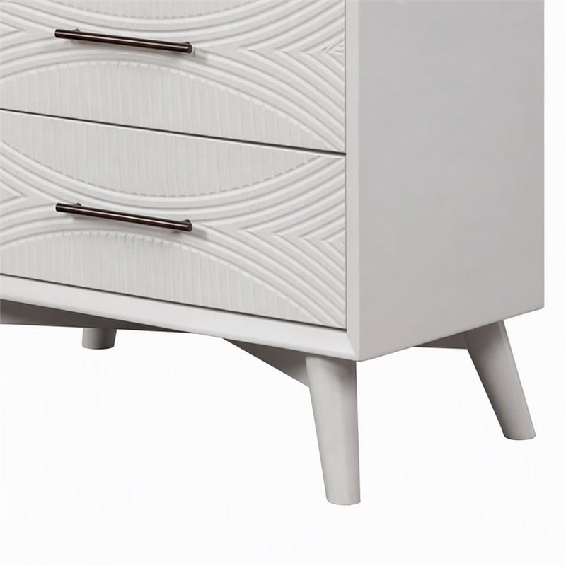 Pemberly Row 5 Drawer Wood Chest in White Finish