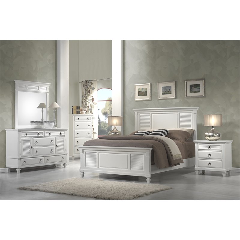 Pemberly Row 6 Drawer Wood Dresser with 2 Cabinets in Classic White