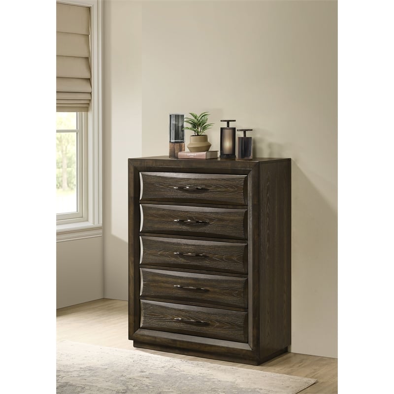 Pemberly Row 5-Drawer Transitional Wood Chest of Drawers in Dark Oak