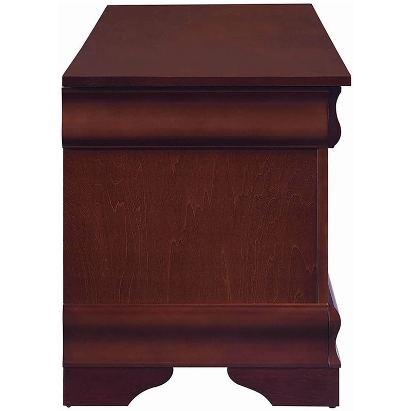 Pemberly Row Cedar Chest with Child Safety Hinge in Warm Brown