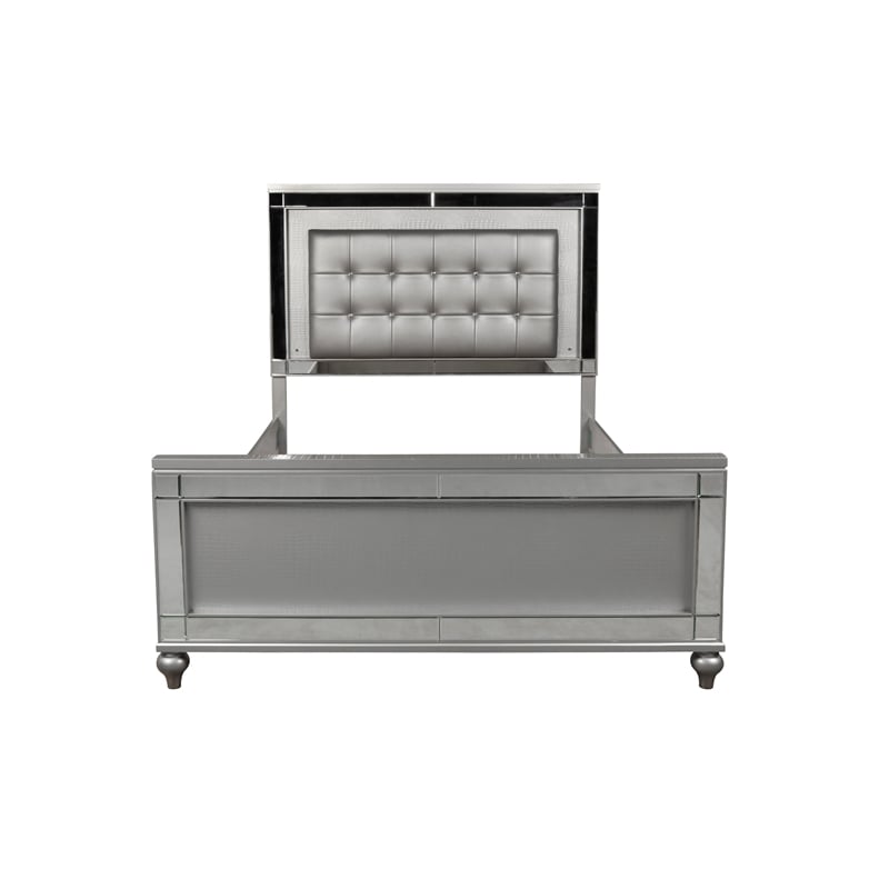 Pemberly Row 4-Piece Wood Queen Bedroom Set with Chest in Silver