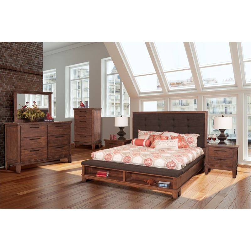Pemberly Row 4-Piece Wood Cal King Bedroom Set with Chest in Chestnut