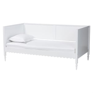 Pemberly Row Modern Twin White Wood Daybed with Scalloped Trim