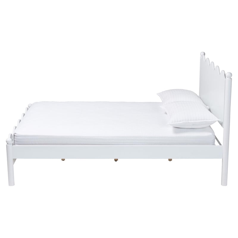 Pemberly Row Malaya Full Platform Bed with Scalloped Edges in White Wood