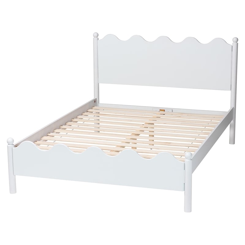 Pemberly Row Malaya Full Platform Bed with Scalloped Edges in White Wood