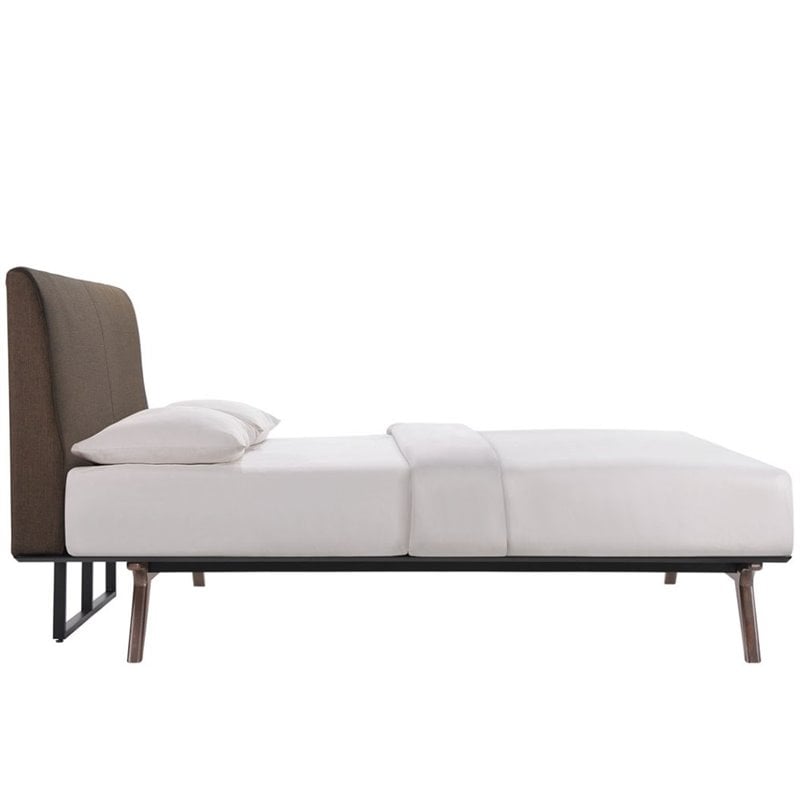 Pemberly Row Queen Platform Bed in Cappuccino Brown with MDF and Rubberwood