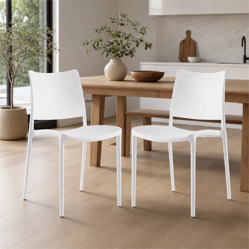 Pemberly Row Polypropylene Plastic Dining Side Chair in White (Set of 2)