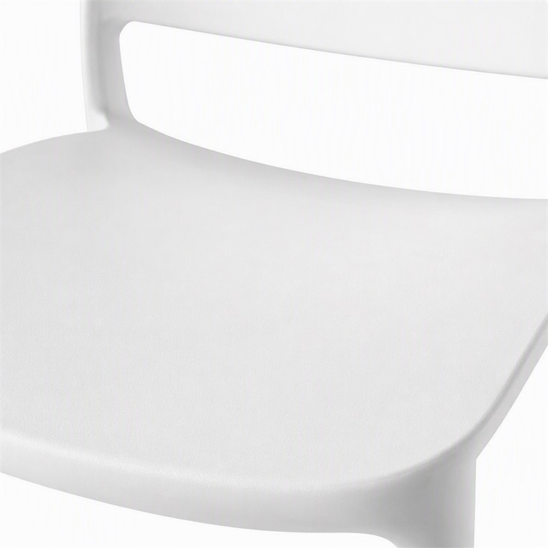 Pemberly Row Polypropylene Plastic Dining Side Chair in White (Set of 2)