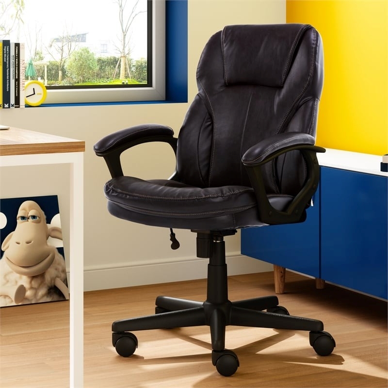 Scranton & Co Traditional Faux Leather Managers Office Chair in Chestnut Brown