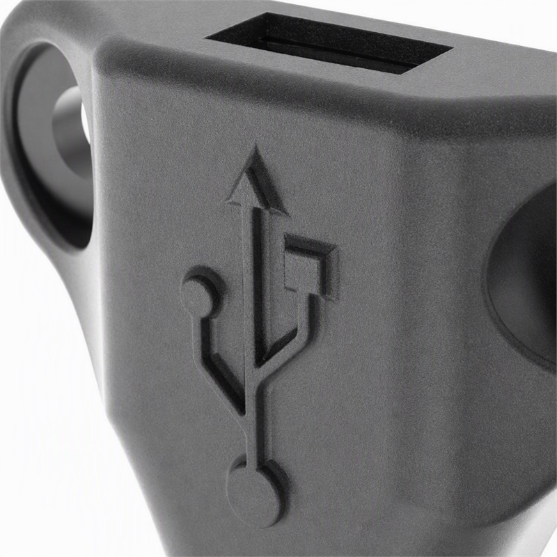 Scranton & Co Single USB-A Stingray Mountable Charger in Black