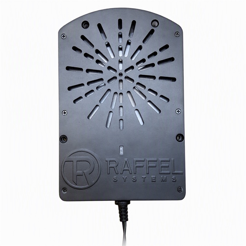 Scranton & Co Wireless Distance Charger with 10W Power in Black