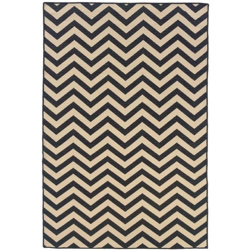Hawthorne Collection 5' x 8' Hand Woven Chevron Wool Rug in Gray