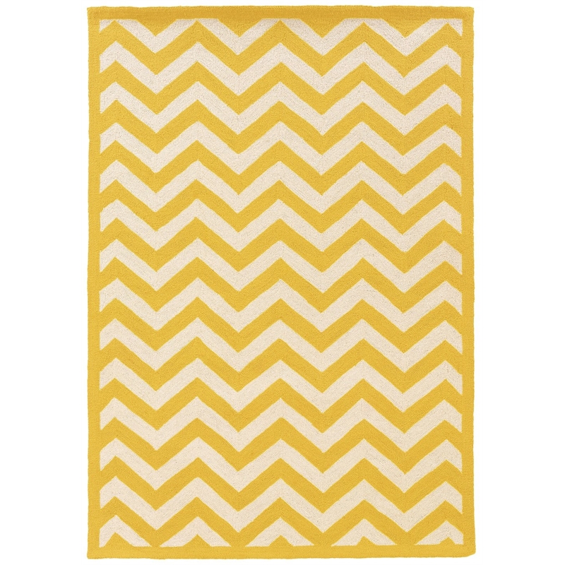 Hawthorne Collection 5' x 7' Hand Hooked Chevron Wool Rug in Yellow