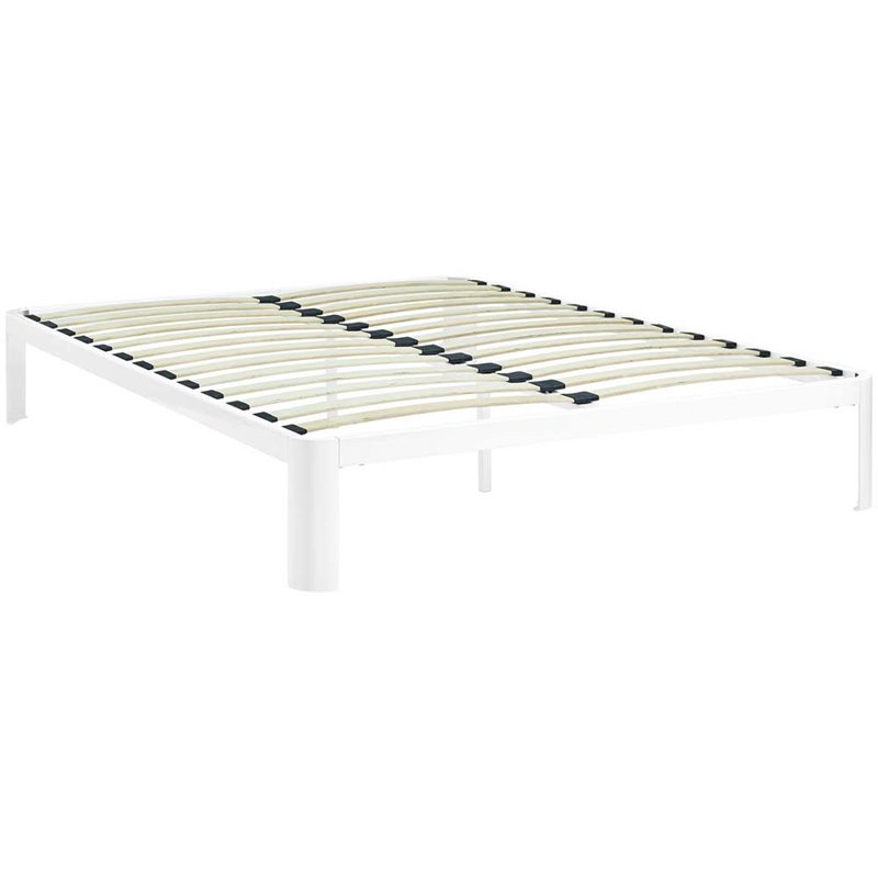 Hawthorne Collections Modern Metal Full Platform Bed in White