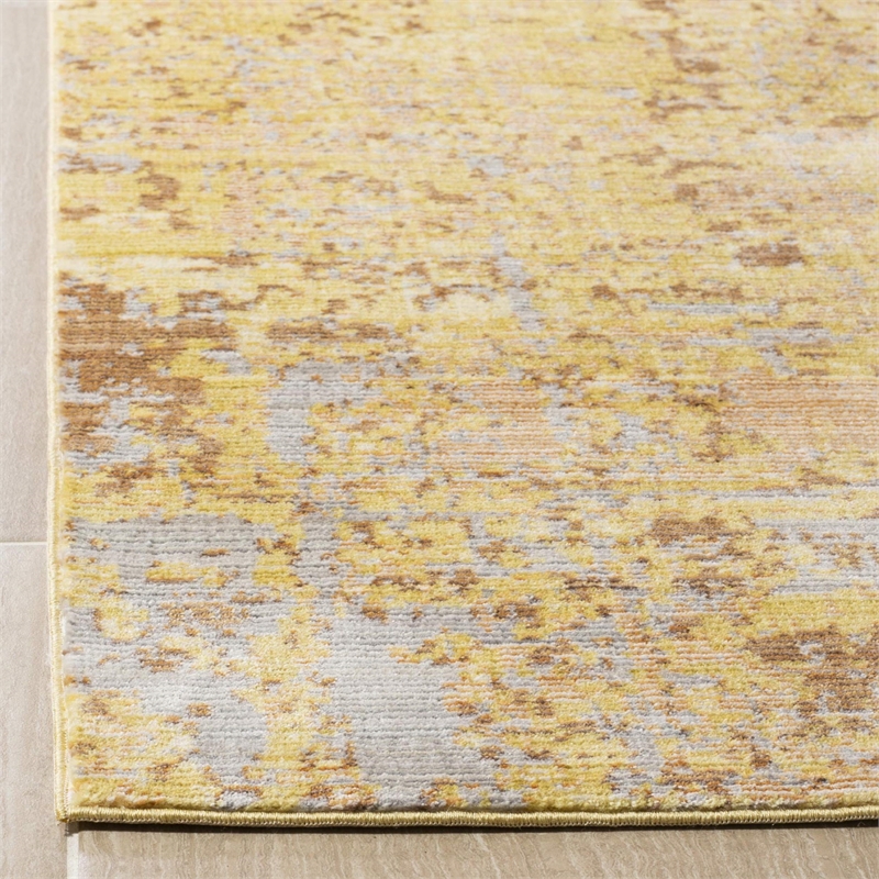 Hawthorne Collection Gold Traditional Rug - 4' x 6'