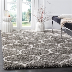 Hawthorne Collection 6' X 9' Power Loomed Rug in Gray and Ivory