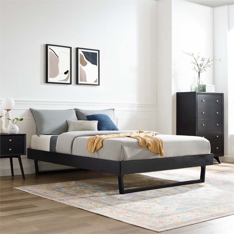 Hawthorne Collections Modern Wood Queen Platform Bed Frame in Black