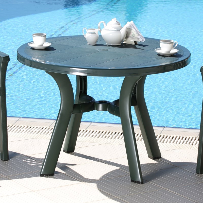 Hawthorne Collections Set of 5 Resin Patio Table and 4 Resin Chairs in Green