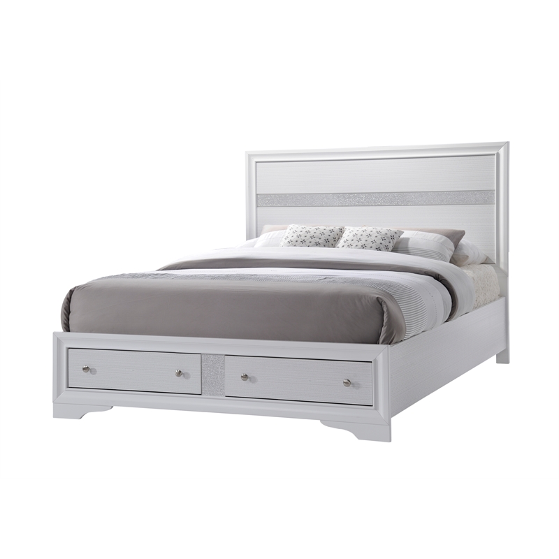 Atlin Designs 5-Piece Traditional Wood Bedroom Set with Dresser in White