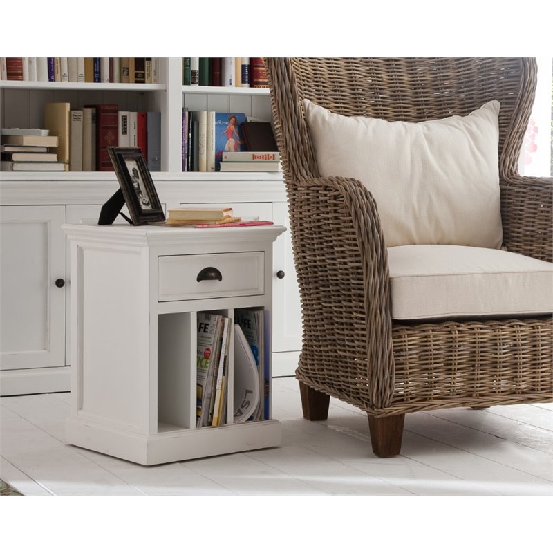 Set of 2 Nightstands with Dividers in White