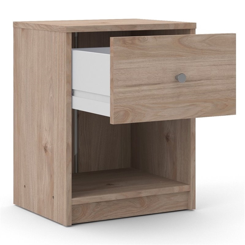 4 Piece Bedroom Set in Jackson Hickory