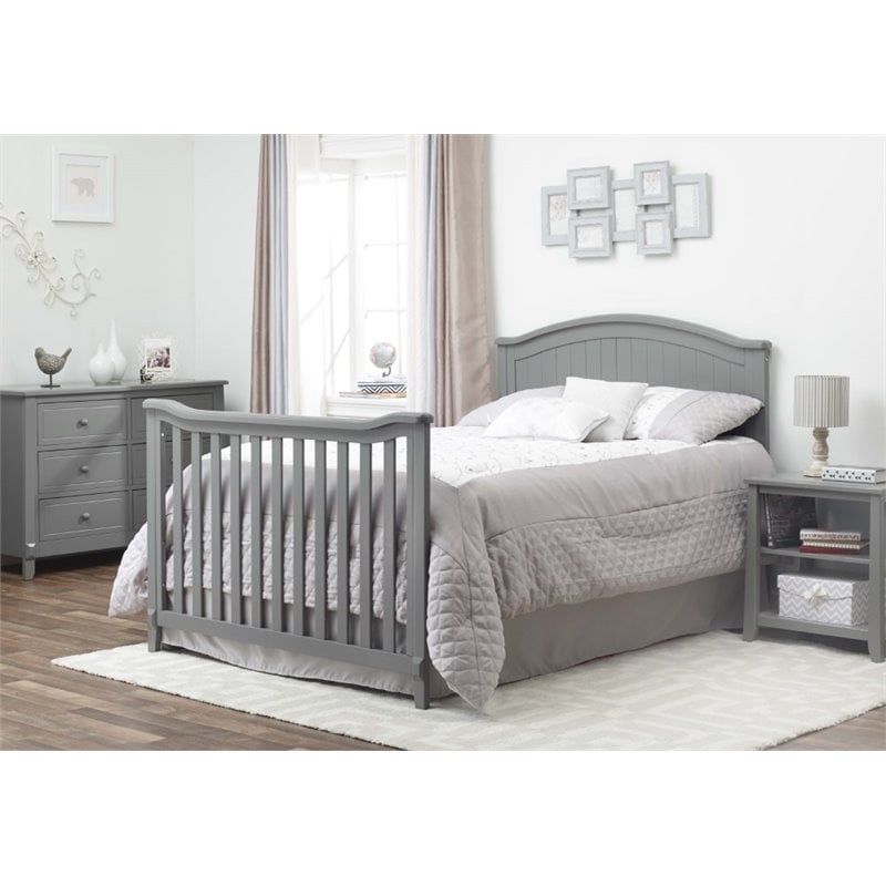 Baby Crib and 4 Drawer Dresser Chest Set in Gray